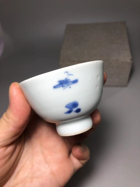 古玩陶瓷清康熙,洞石花紋青花杯拍賣,當前價格2600元