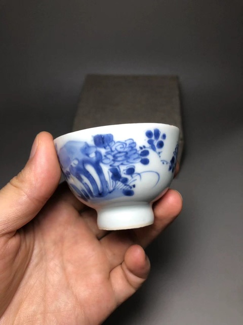 古玩陶瓷清康熙,洞石花紋青花杯拍賣,當前價格2600元