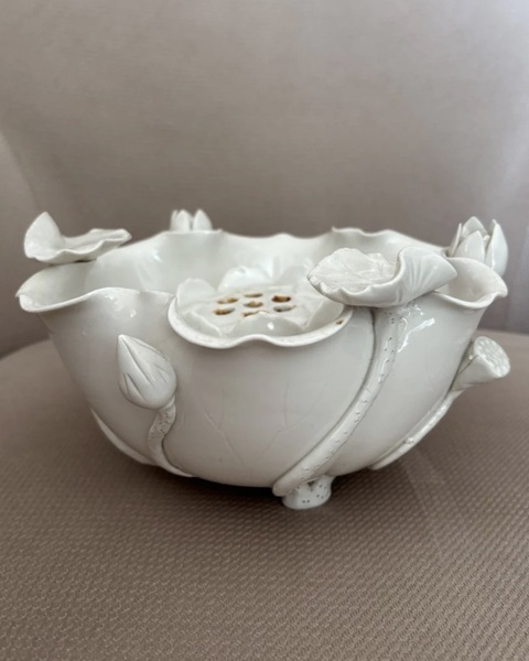 古玩陶瓷德化白瓷荷葉洗真品鑒賞圖