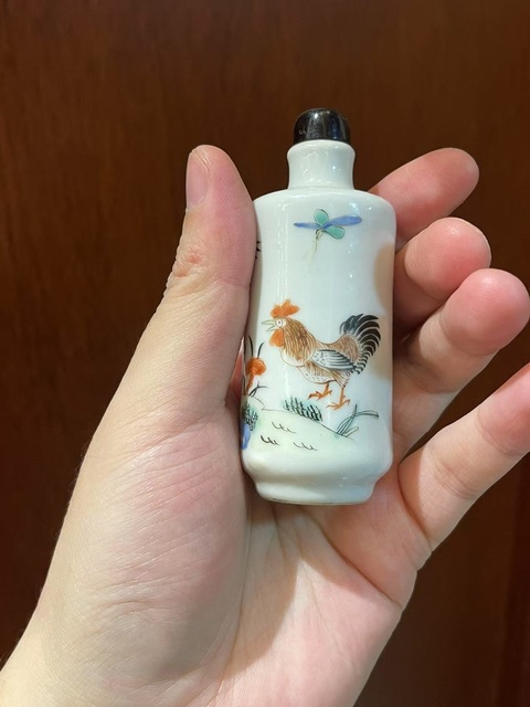 古玩陶瓷粉彩雞紋鼻煙壺拍賣，當前價格14000元