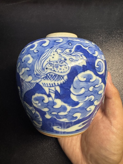 古玩陶瓷青花龍紋罐真品鑒賞圖