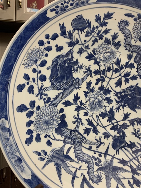 古玩陶瓷青花雙龍穿花紋大盤真品鑒賞圖