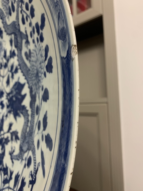 古玩陶瓷青花雙龍穿花紋大盤真品鑒賞圖