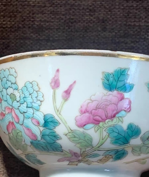 古玩陶瓷粉彩茶圓真品鑒賞圖