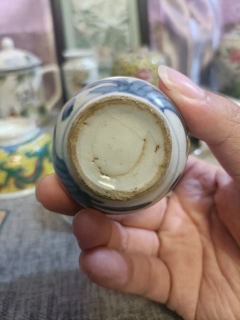 古玩陶瓷明萬(wàn)歷青花云鶴紋蓋盒拍賣，當(dāng)前價(jià)格2888元