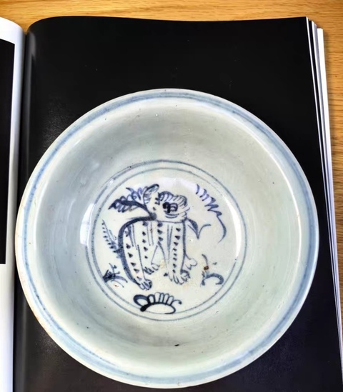 古玩陶瓷正德乳虎紋青花碗真品鑒賞圖