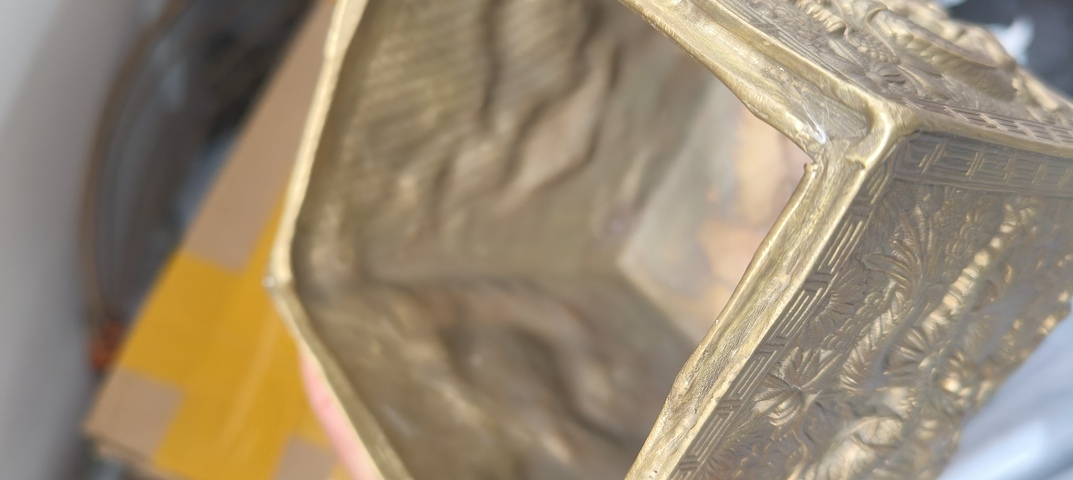 古玩銅器銅盒真品鑒賞圖