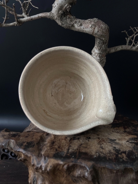 古玩陶瓷流口杯真品鑒賞圖