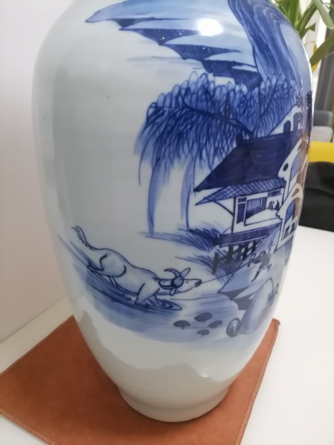 古玩陶瓷青花山水人物雙耳盤口瓶拍賣，當前價格12000元