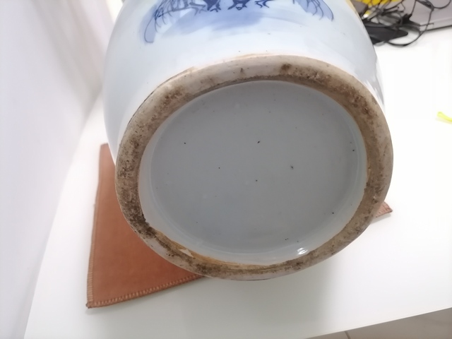 古玩陶瓷青花山水人物雙耳盤口瓶拍賣，當前價格12000元