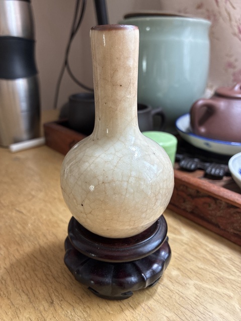 古玩陶瓷哥釉天球瓶真品鑒賞圖