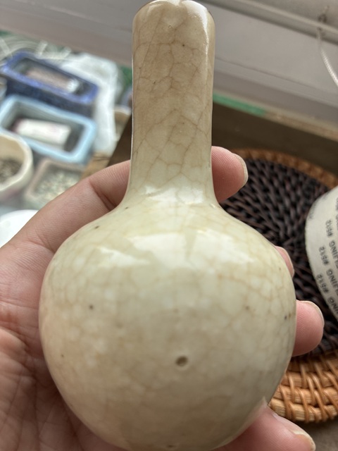 古玩陶瓷哥釉天球瓶真品鑒賞圖