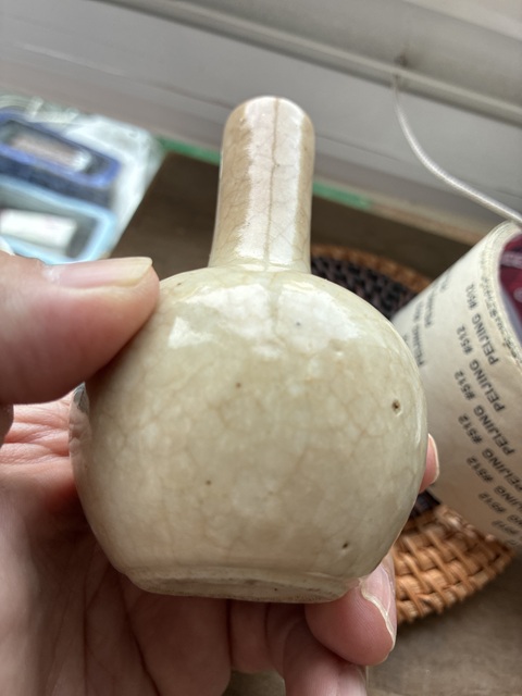 古玩陶瓷哥釉天球瓶真品鑒賞圖