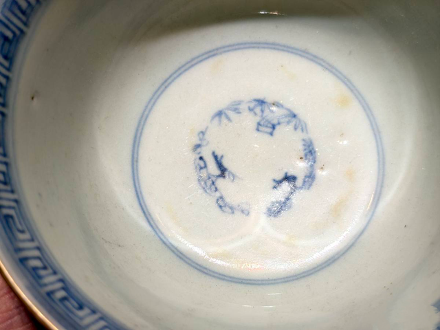 古玩陶瓷晚清青花碗真品鑒賞圖