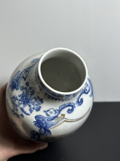 古玩陶瓷清乾隆·青花開光廣琺瑯彩人物故事紋萊菔瓶拍賣，當前價格988元