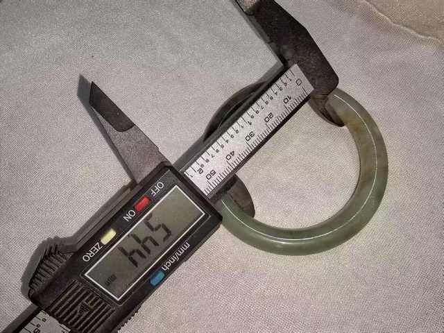 古玩玉器天然翡翠手鐲真品鑒賞圖