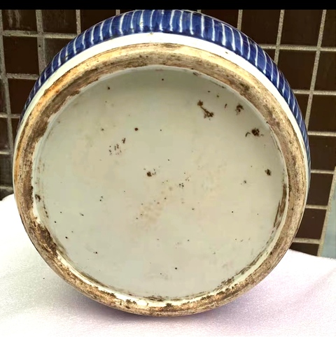 古玩陶瓷青花纏枝蓮紋四系茶壺真品鑒賞圖