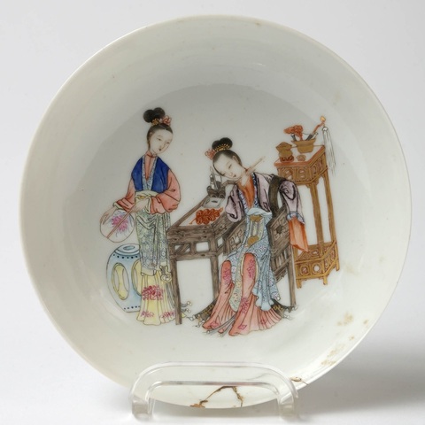 古玩陶瓷清乾隆廣彩仕女故事圖盤真品鑒賞圖