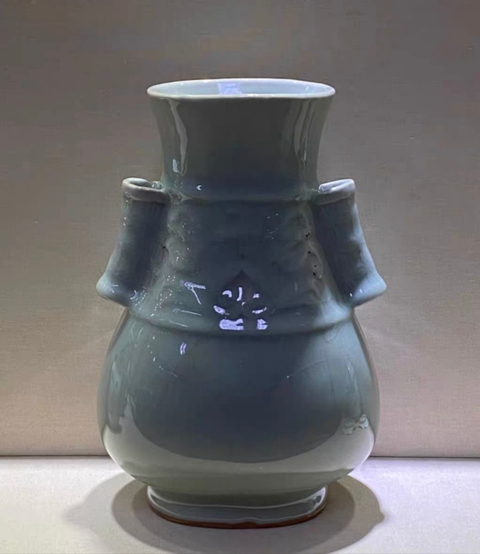 古玩陶瓷龍泉釉瓶真品鑒賞圖