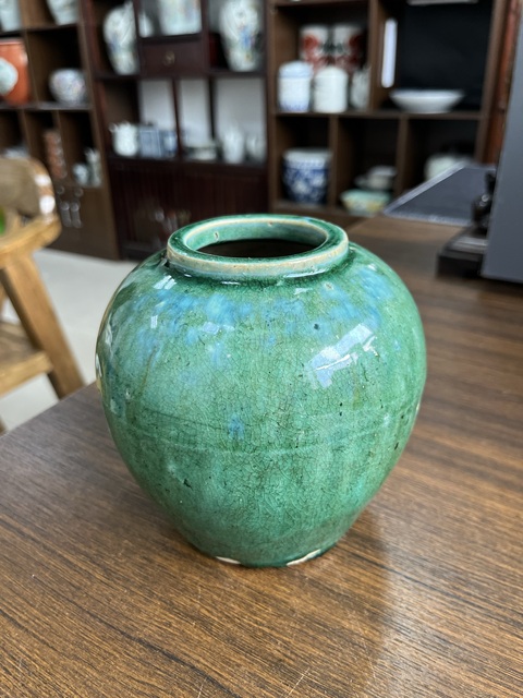 古玩陶瓷綠釉罐真品鑒賞圖