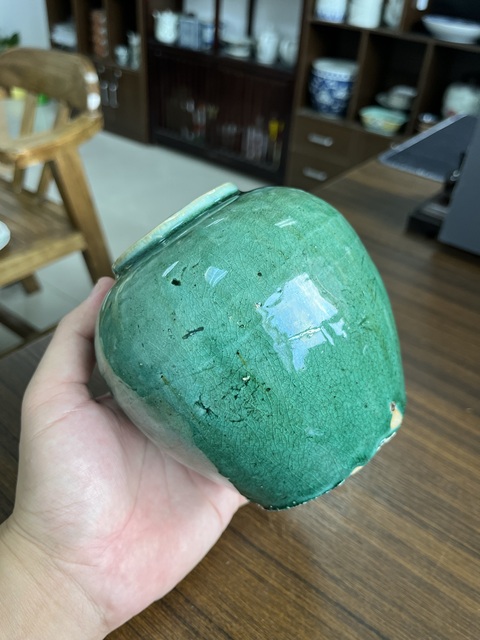 古玩陶瓷綠釉罐真品鑒賞圖