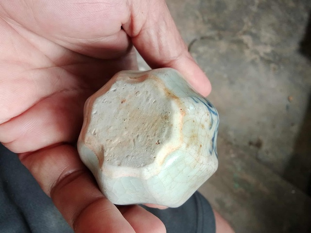 古玩陶瓷青花花卉八棱雙喜罐真品鑒賞圖