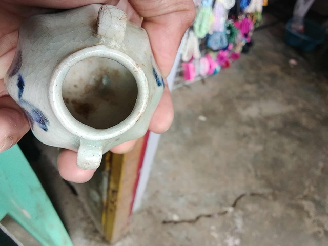 古玩陶瓷青花花卉八棱雙喜罐真品鑒賞圖