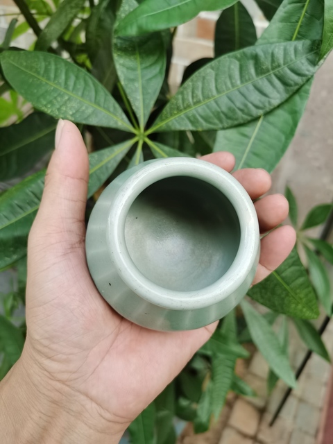 古玩陶瓷青瓷線條罐真品鑒賞圖