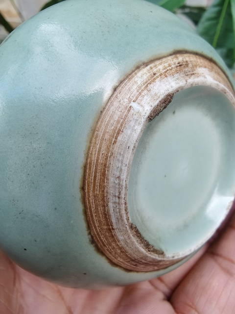 古玩陶瓷青瓷線條罐真品鑒賞圖