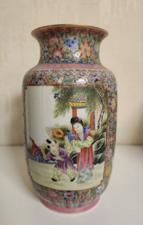 古玩陶瓷粉彩人物故事紋燈籠瓶真品鑒賞圖