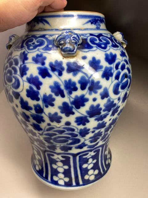 古玩陶瓷花卉紋青花四系將軍罐真品鑒賞圖
