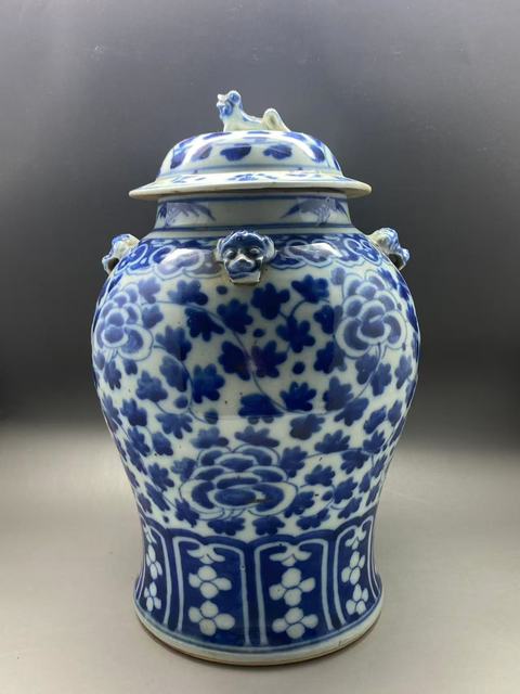 古玩陶瓷花卉紋青花四系將軍罐真品鑒賞圖