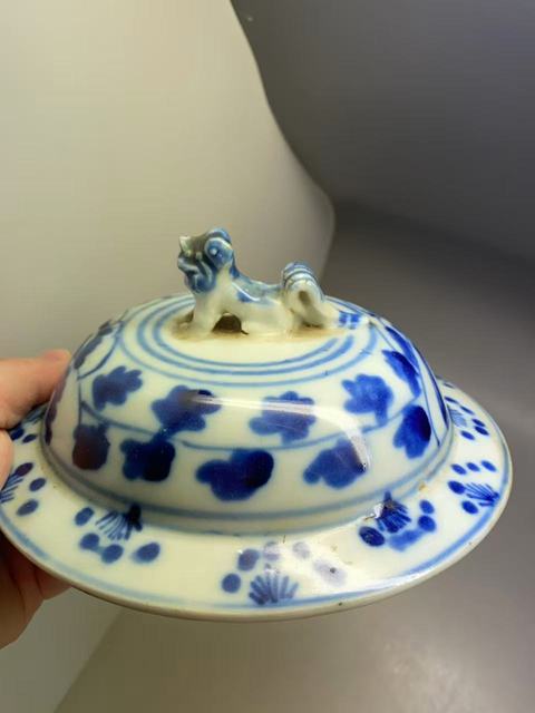 古玩陶瓷花卉紋青花四系將軍罐真品鑒賞圖