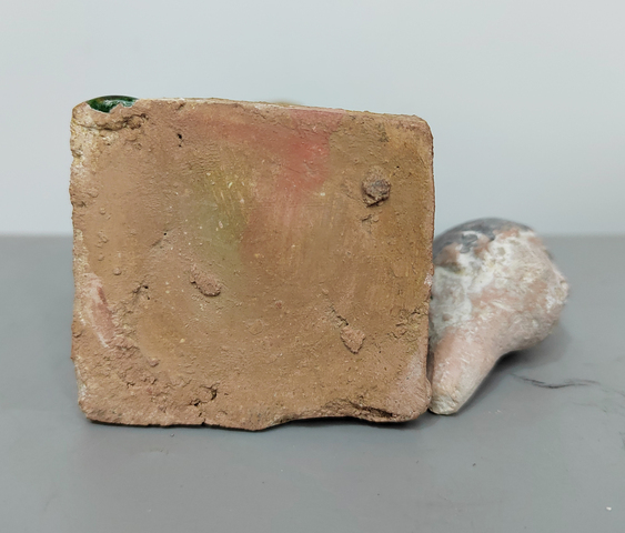 古玩陶瓷明三彩人物俑真品鑒賞圖