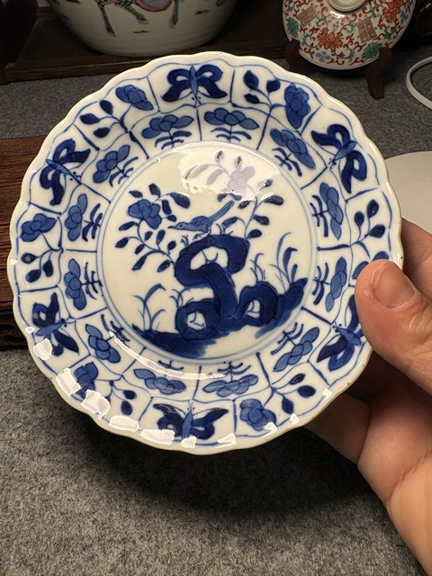 古玩陶瓷晚清青花盤真品鑒賞圖