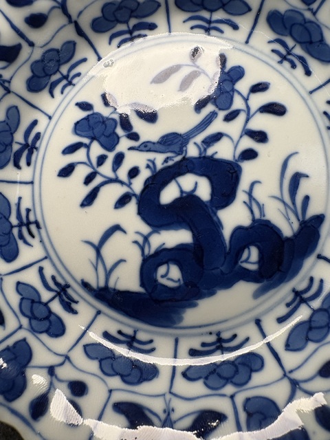 古玩陶瓷晚清青花盤真品鑒賞圖