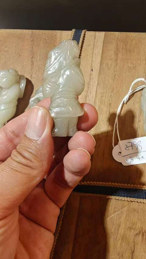 古玩玉器和田玉雕童子真品鑒賞圖