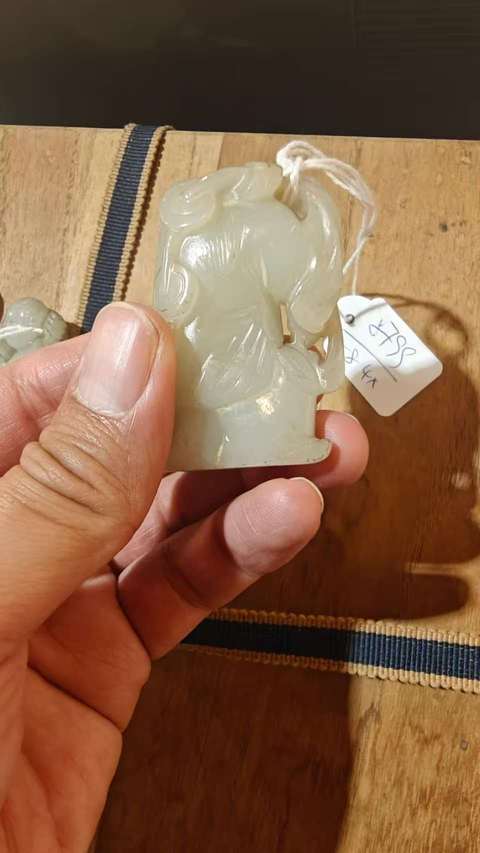 古玩玉器和田玉雕童子真品鑒賞圖