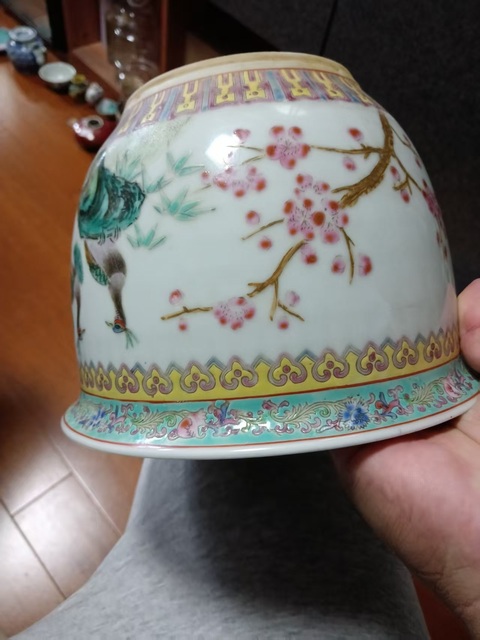 古玩陶瓷花鳥紋粉彩花盆真品鑒賞圖