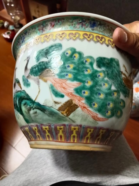 古玩陶瓷花鳥紋粉彩花盆真品鑒賞圖