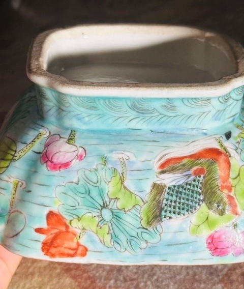 古玩陶瓷粉彩荷塘鴛鴦紋四方貢碗真品鑒賞圖