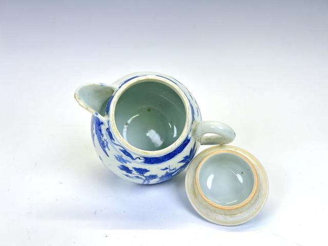 古玩陶瓷清中期·青花通景山水奶壺拍賣，當前價格216元