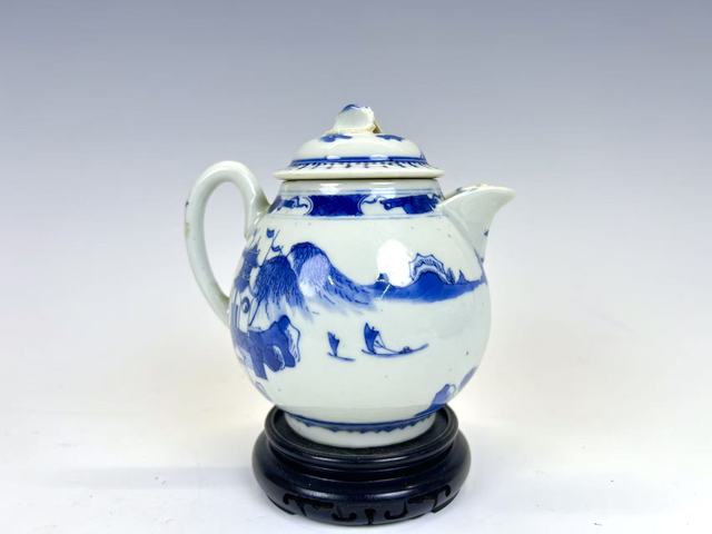 古玩陶瓷清中期·青花通景山水奶壺拍賣，當前價格216元