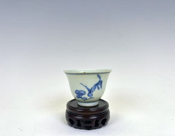 古玩陶瓷清中期·青花梔子花鈴鐺杯拍賣，當前價格0元