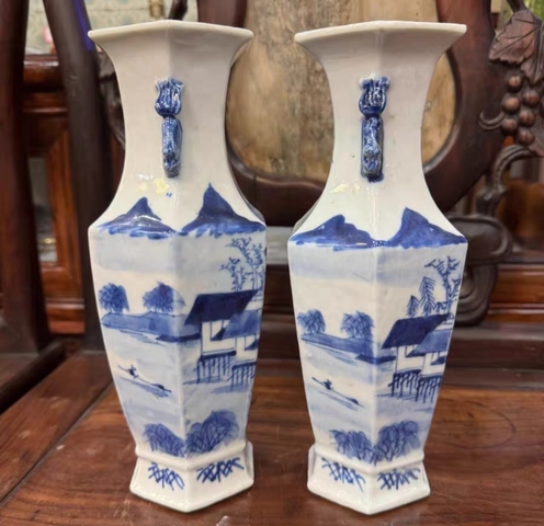古玩陶瓷青花山水通景六方瓶真品鑒賞圖