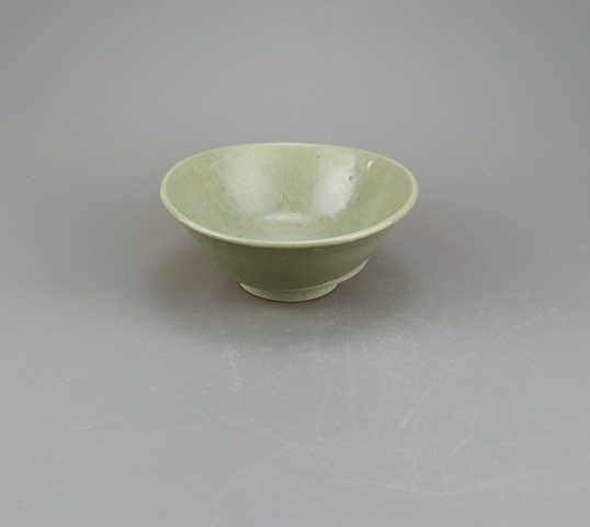 古玩陶瓷龍泉青瓷唇口碗真品鑒賞圖