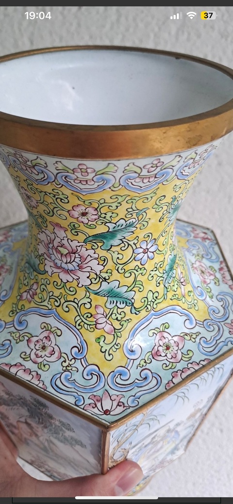 古玩銅器琺瑯彩瓶真品鑒賞圖