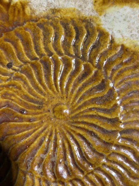 古玩陶瓷遼三彩花卉紋盤拍賣，當前價格20000元