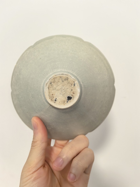 古玩陶瓷湖田窯葵口斗笠盞真品鑒賞圖