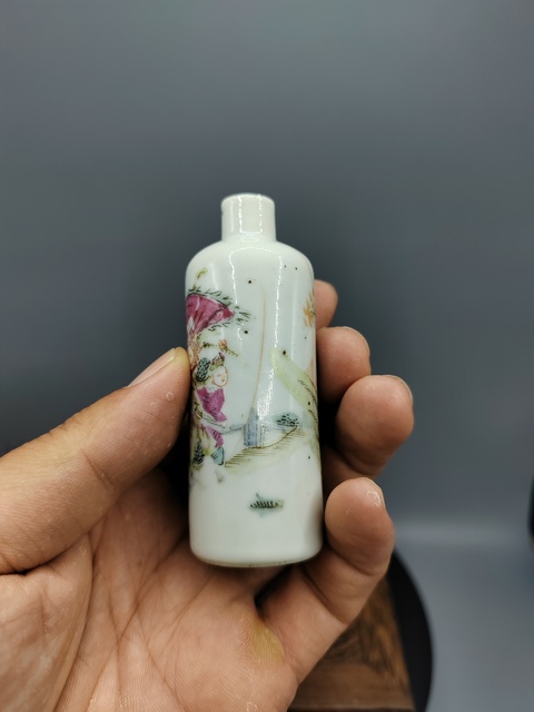 古玩陶瓷清同治?粉彩文王訪賢鼻煙壺拍賣,當(dāng)前價(jià)格598元